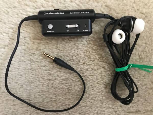 Audio-Technica QuietPoint ATH-ANC3 Noise-Canceling Earphones 1