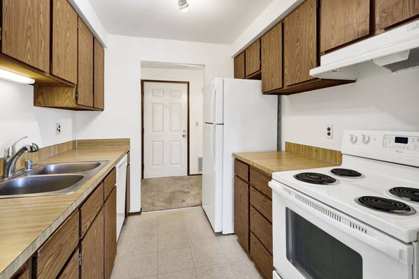 $1,700 / 2br - Two Bedrooms Close To WWU! (Bellingham)63935321202691121