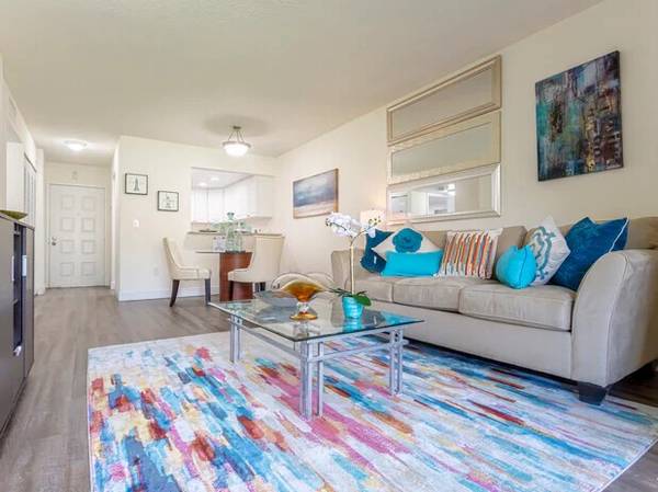 $1,830 / 1br - 850ft2 - Amplio 1/1 con comodidades de estilo resort solo depósito de $1000.00 (North Miami Beach)64049454748034124