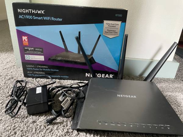 NETGEAR Nighthawk AC1900 Router 1