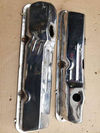 mid 60's Ford 390 GT chrome valve covers 1