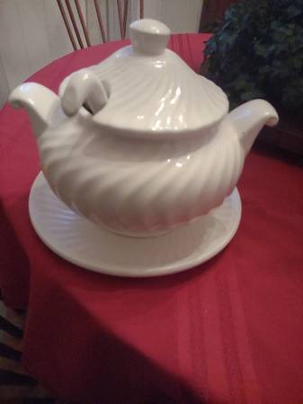 Soup Tureen 1