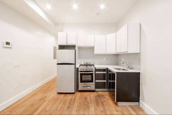 $3,099 / 2br - Bedford Stuyvesant 2 Bed, October 1st move in (Bedford Stuyvesant)63689752303105120