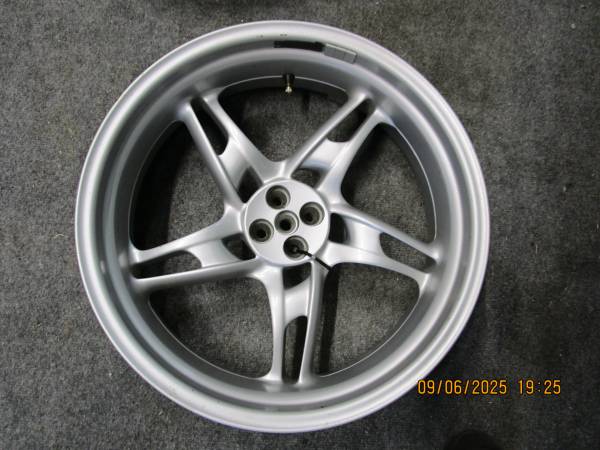 FRONT AND REAR BMW MOTORCYCLE WHEELS R1100RT 1