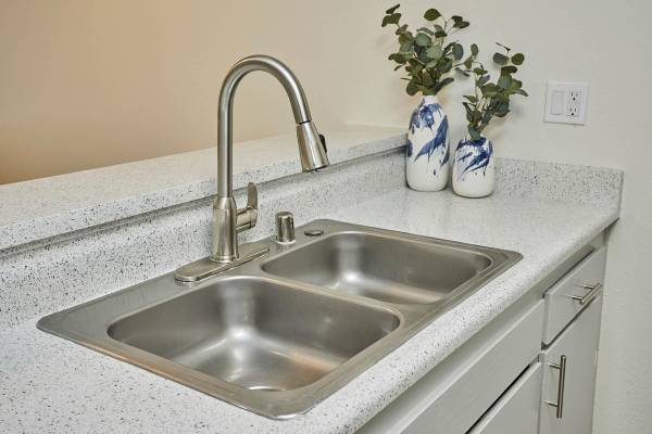 $2,499 / 2br - 860ft2 - 2/BD, Breakfast Bar, in Canyon Country CA (18414 W. Jakes Way, Canyon Country, CA)63953077568515123