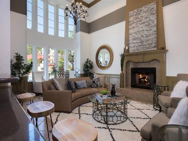 $1,768 / 1br - 715ft2 - 1 bedroom, 24-Hour Gym, Resort style swimming pool64044024273538121