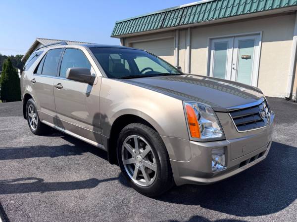 2004 Cadillac SRX V8 AWD 49.000 millas, informe Carfax limpio, 2 propietarios, como nuevo - 8.999 $ (Palmyra, PA)63477756859521122