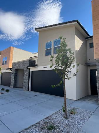 $1,895 / 3br - 1570ft2 - New Townhome, October Rent Free!64020362481922121