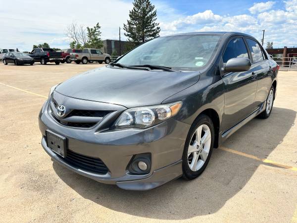 2011 Toyota Corolla  CLEAN TITLE 1 OWNER - $7,300 (Englewood)63471943070593122