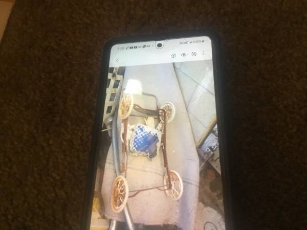 Vintage small foldable baby stroller 1