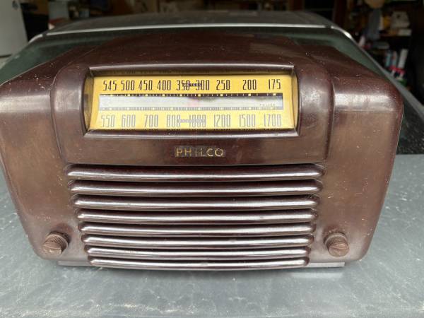 Antique Philco Radio 1