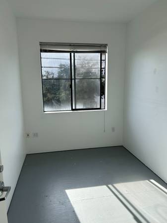 $560 Your Creative Work Space is Here! (berkeley)63850427258243121