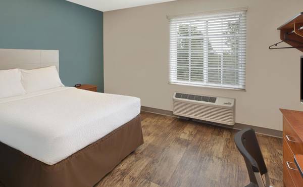 $920 / 1br - Act Fast! Limited Availability - No Lease, No Deposit (Old Hwy 94, St. Charles, MO)63770187054083121