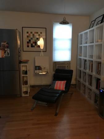 $2,800 / 2br - 800ft2 - Sunny, Spacious, Renovated 2 bdrm on 2nd floor of 2 family home (So Slope/ Greenwood/ Sunset)63809019498755123