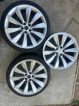 Tesla Model S 21” x 9” Silver Rear Wheels 1