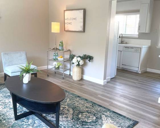 $2,495 / 1 habitación - 660 pies² - 1/bd apt, Ubicado en Mountain View, Se aceptan mascotas, Cocina moderna (vista a las montañas)63668079498881120