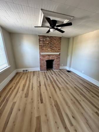 $2500.00 / 5br - 1613ft2 - Spacious 5 Bed 2 Bath Multi-Family Unit in Pittsburgh, PA - $2500 - Av64013533131778123