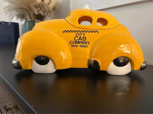Yellow Taxi Cookie Jar 1