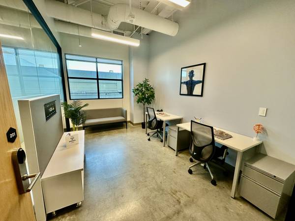 ❄️Bundle Up 3 Offices This Winter For 60% Off❄️ 1