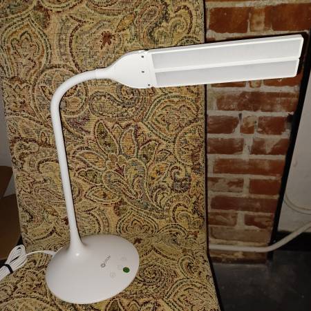 OttLiter Desk Lamp 1
