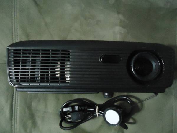 Dell DLP video projector 1