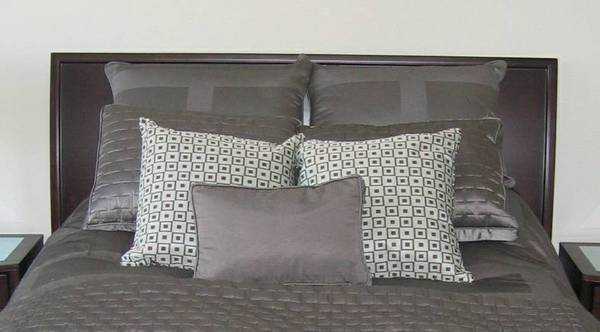 Nickel-Tone Bedding Decor - Over 10 Pieces 1