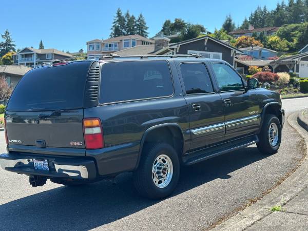 2003 gmc Yukon XL 2500 serie 4x4 8.1 L big block con neumáticos nuevos!! - $7,500 (Gig Harbor)63624452651265124