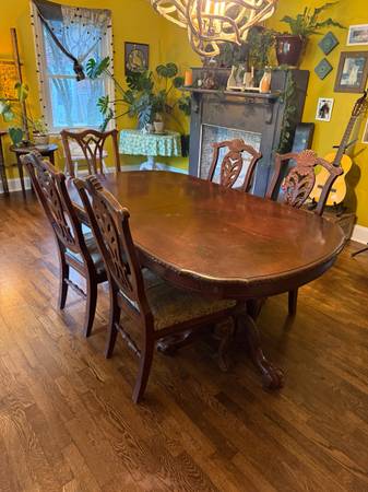 Dining table with 5 chairs 1