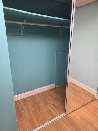 $1,295 / 1br - Master bedroom with full bathroom including Utilities and car parking (Herndon)63821978225153124