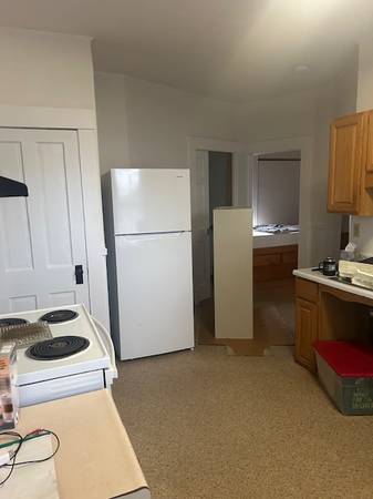 $2,400 / 2br - Single Family house for rent (Greenfield)64017047666690122