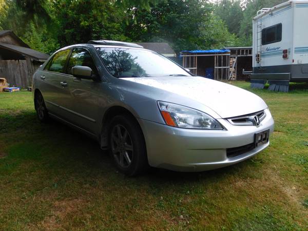 Buen coche para desplazamientos diarios, Honda Accord EX 2003, V-6, automático. - $3.200 (Snohomish, Wash)63624287121923122