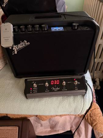 Fender Mustang Gt-40 1