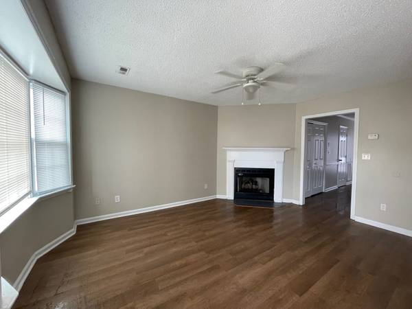 $950 / 2br - 1041ft2 - Townhome de 2 dormitorios en Sterling Pointe (N9sp) (3826 Sterling Pointe Drive N9)63897186320002120