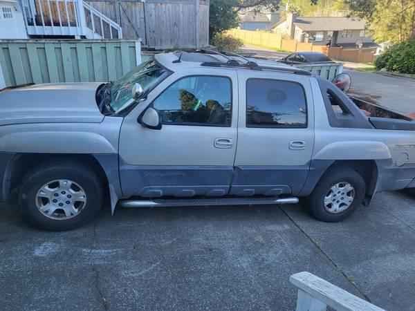 Truck Avalanche - $3,500 (West seattle)63617251001603121