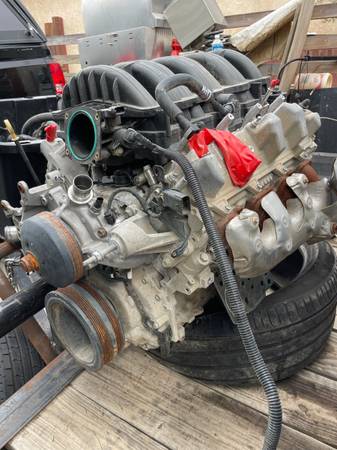 Chevy Silverado L82 engine 1