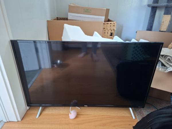 40' roku tv 1