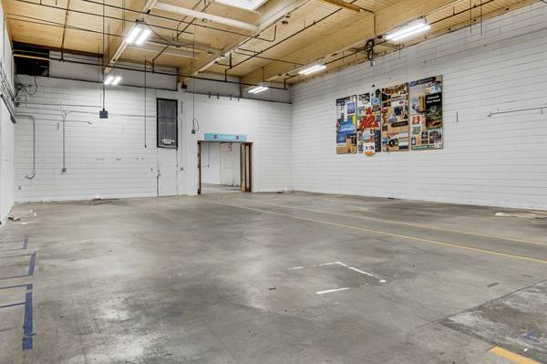 GREAT DEAL ON PRIME PLAINE FIELD AIRPORT WAREHOUSE - JUST $12 PER SQFT 1