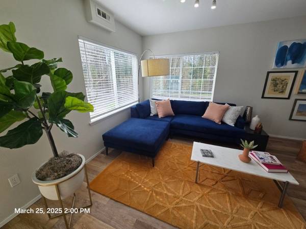 $2,585 / 3br - 1447ft2 - Sparkling Swimming Pool, BBQ Area, 3/BD (18111 25th Ave NE, Marysville, WA)63688514622721123