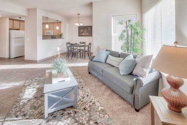 $1,619 / 2br - 1095ft2 - Great day to rent a 2-bedroom at BROADMOOR! Come see our community! (Pasco)63803219334787120
