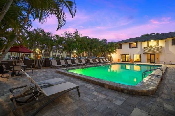 $1,399 / 1br - 675ft2 - Opciones de Pago en Línea, Parque para Mascotas, Casa Club (4055 MacEachen Blvd, Sarasota, FL)63791080592003121