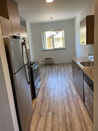 $1,725 / 2br - 1052ft2 - 2 bedroom 2 bathroom, 2nd Floor in South Salem (Salem)63660395057411122