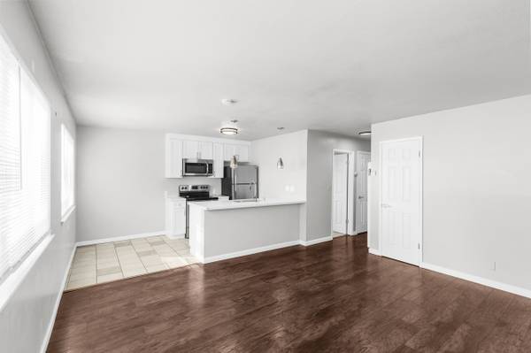 $2,695 / 2br - 760ft2 - 2 Bed/1Bah~Newly Available W/Air Conditioning/Energy Efficient+Parking (berkeley)63936604254722124