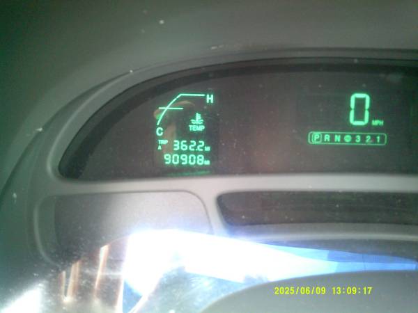 2005 Cadillac Sedan Deville 90K miles - $2,650 (WINCHESTER)63624979123587121