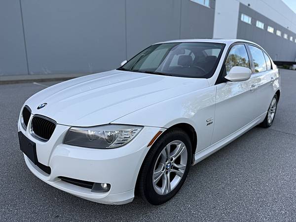 1 2011 BMW 328i xDrive AWD 1
