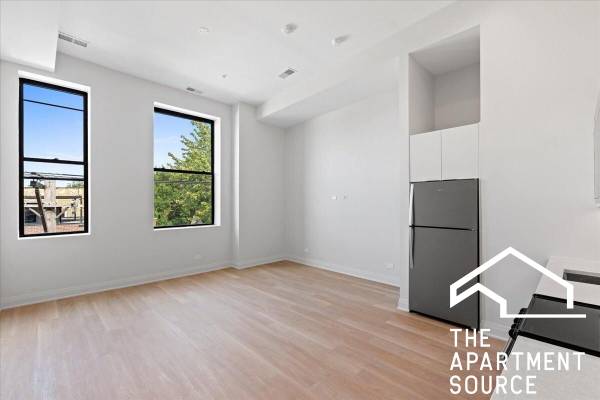 $1,925 / 800ft2 - Exclusive Modern Apartment - Famously MTV’s Real World (Wicker Park)63898732370562122