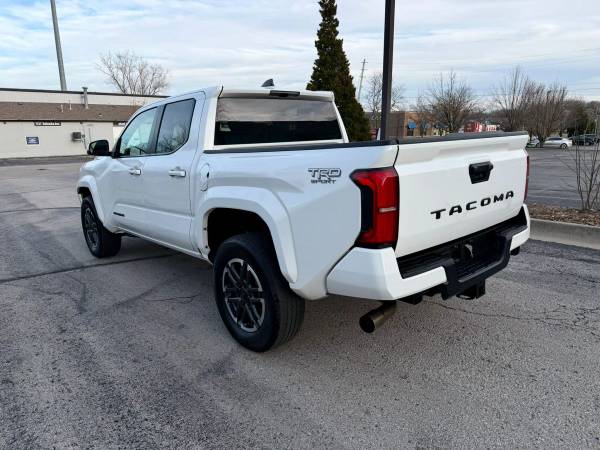 2024 Toyota Tacoma Double Cab - Photo 12