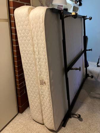 Organic Queen Bed- PRICE REDUCED! 1