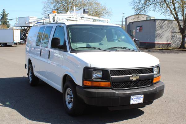 2015 Chevrolet Express 2500 - Un solo dueño, 78.365 millas reales - Excelente - $16.980 (Corvallis)63470783282307121