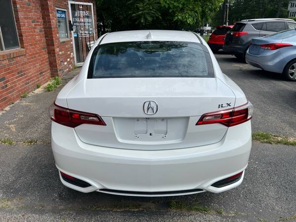 2016 Acura ILX 8-Vel AT - $10,200 (CHELMSFORD)63618118961921124