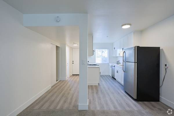 $2,800 / 3br - 1088ft2 - Lowered Rent w/MOVE IN SPECIAL (santa rosa)64049800817539123
